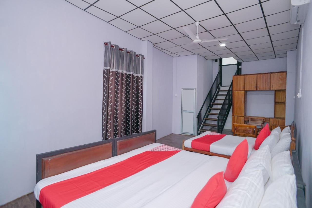 Oyo 532 Sasiri Lanka Holiday Inn Galle Dış mekan fotoğraf