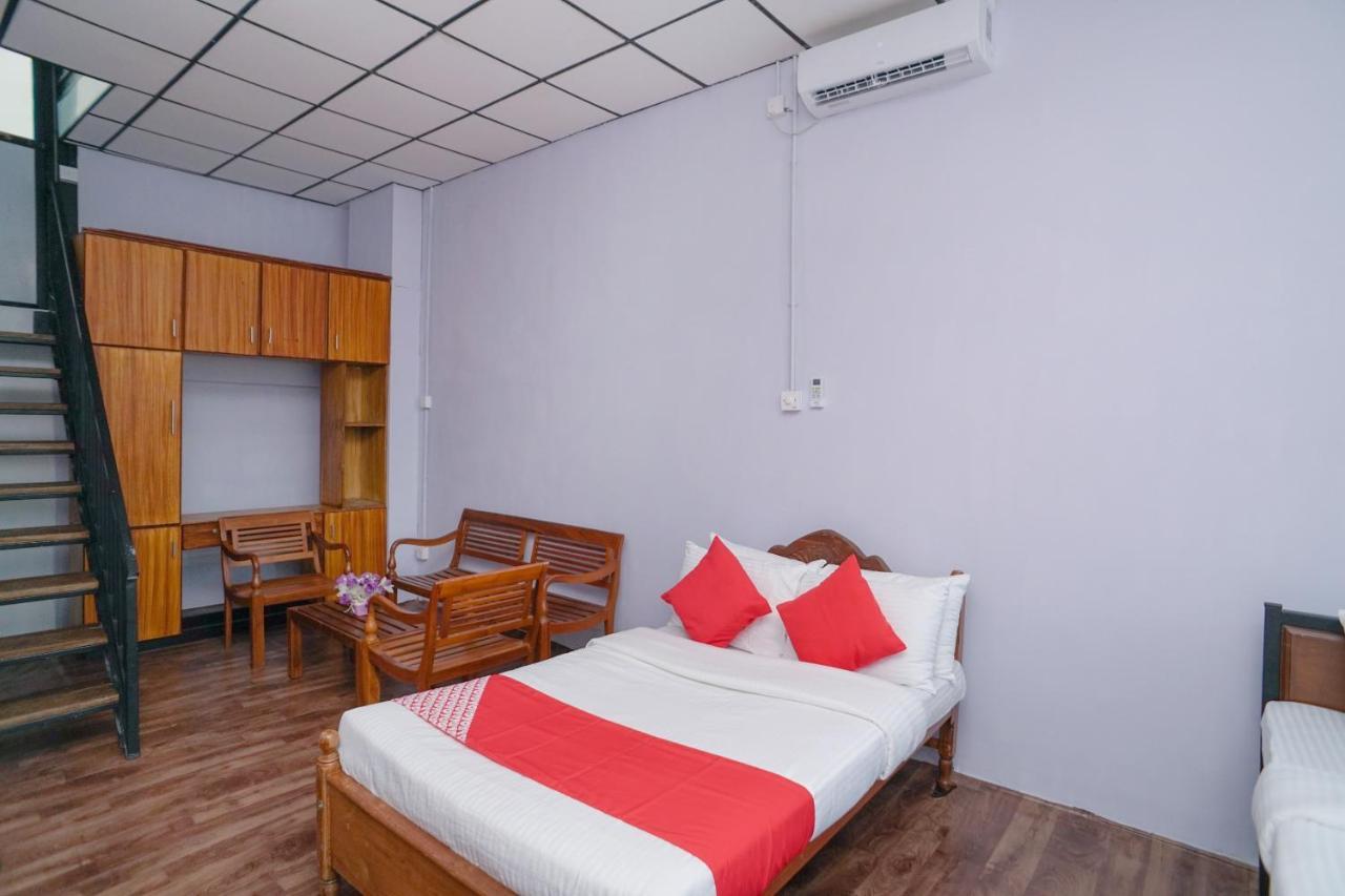 Oyo 532 Sasiri Lanka Holiday Inn Galle Dış mekan fotoğraf